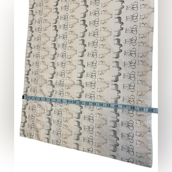 Restoration Hardware Baby&Child WATERCOLOR SAFARI ANIMAL PRINT (2) PILLOWCASES - Picture 5 of 9